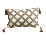 JUTE LATTICE WITH TASSELS PILLOW WHITE BROWN 22" X 15"
