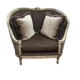 MARGE CARSON OVERSIZE WITH 2 ACCENT PILLOWS CHAIR BROWN/GOLD 44H X 54W X 43D